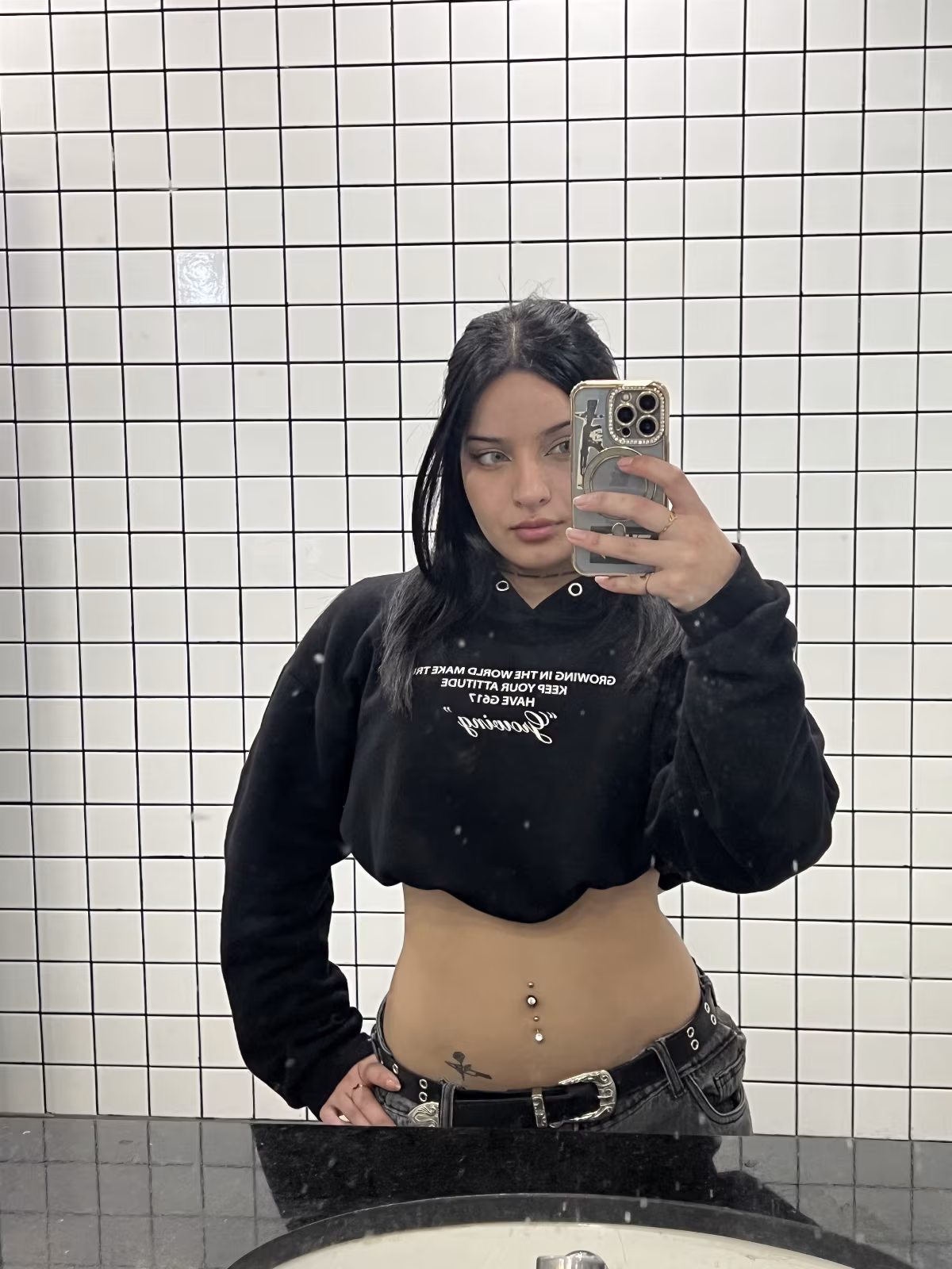 Aria (thicc goth baddie) 🖤