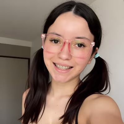 Abby (just turned 18 🥺)
